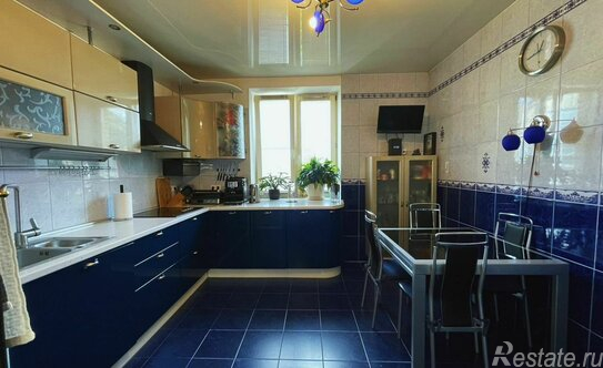 Продажа 4-комн квартиры на вторичном рынке Главная улица,  д. 35