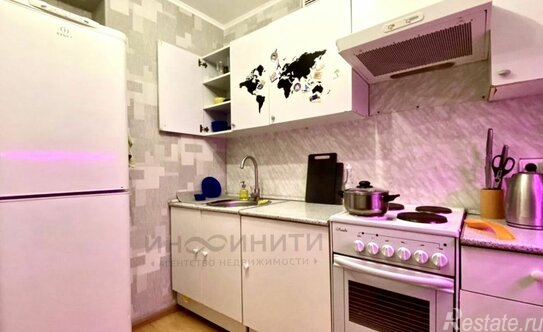 Продажа 2-комн квартиры на вторичном рынке Ореховый б-р,  д. 41