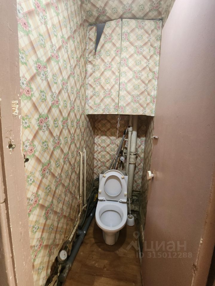 Продажа 2-комн квартиры на вторичном рынке Климовск мкр, улица Первомайская,  д. 1