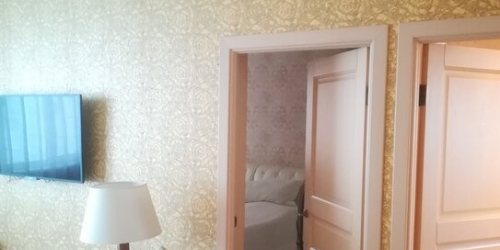 3-комн квартира улица Адмирала Лазарева,  д. 40