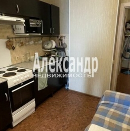Продажа 1-комн квартиры на вторичном рынке Просвещения пр-кт,  д. 15