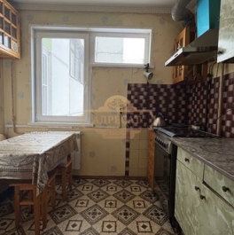 Продажа 3-комн квартиры на вторичном рынке Стачек пр-кт,  д. 182