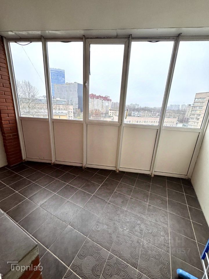 Продажа 2-комн квартиры на вторичном рынке Ленинский проспект, 147к2