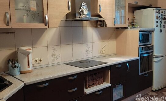 Продажа 3-комн квартиры на вторичном рынке улица Лёни Голикова,  д. 47 к3