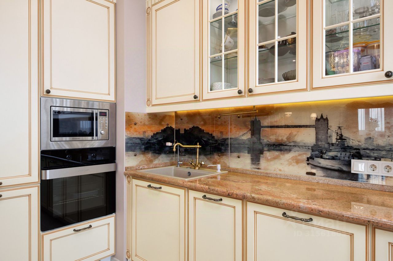 Продажа 3-комн квартиры на вторичном рынке Сестрорецк, улица Гагаринская, 77к1