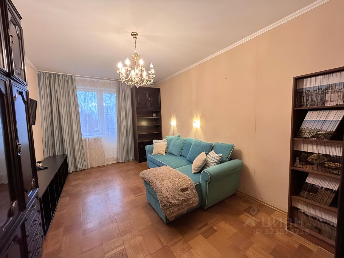 Аренда 3-комн квартиры на вторичном рынке бульвар Яна Райниса, 39