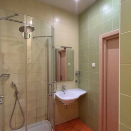 Продажа 4-комн квартиры на вторичном рынке ул Угличская,  д. 20