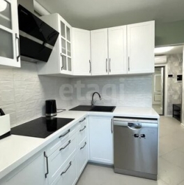 Продажа 1-комн квартиры на вторичном рынке ул Зеленоградская,  д. 33,  к. 1