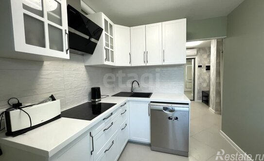 Продажа 1-комн квартиры на вторичном рынке ул Зеленоградская,  д. 33,  к. 1