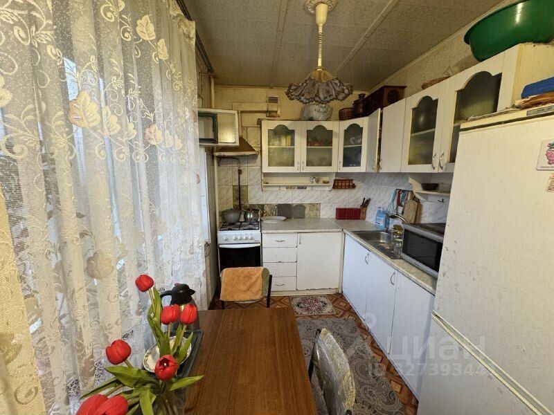 Продажа 2-комн квартиры на вторичном рынке пос. Парголово, Приозерское шоссе, 13к2