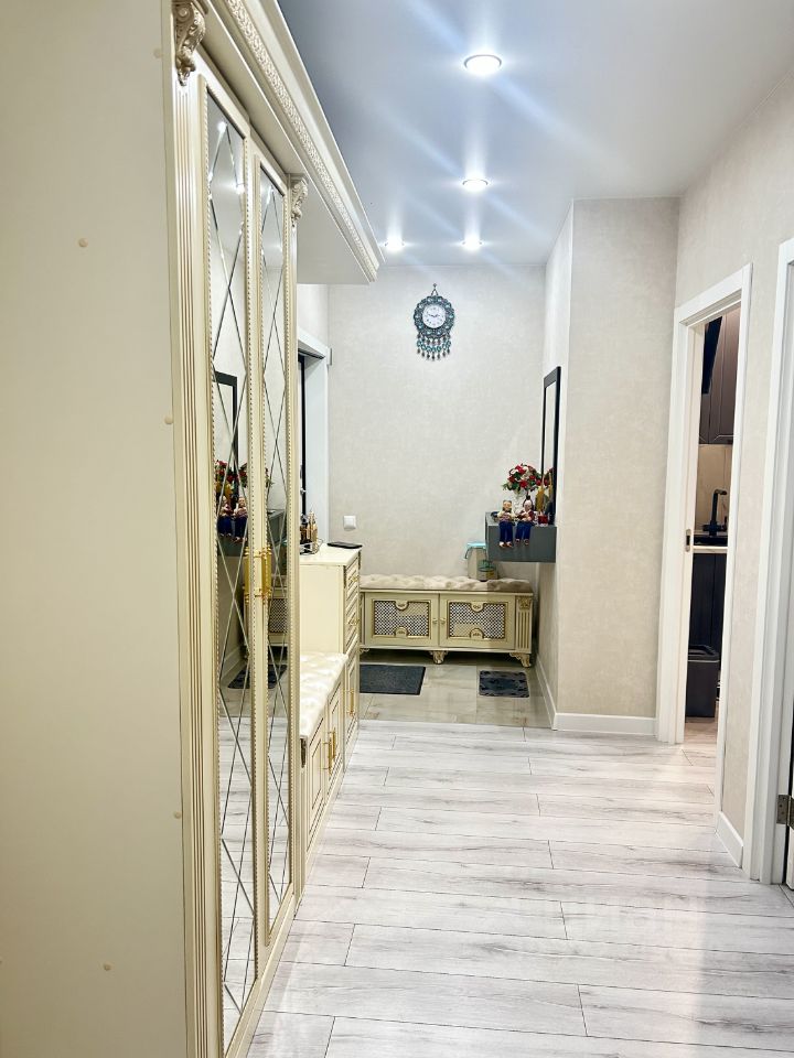 Продажа 2-комн квартиры на вторичном рынке улица Харлампиева, 50к1