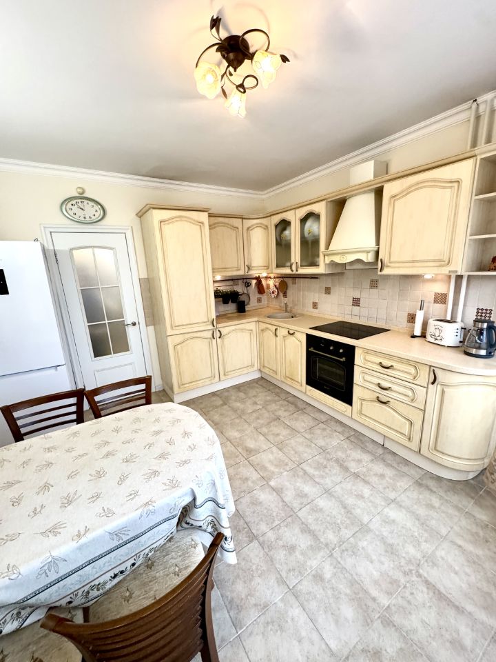 Аренда 3-комн квартиры на вторичном рынке Озерная улица, 2к3