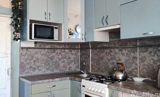 Продажа 3-комн квартиры на вторичном рынке Оборонная улица,  д. 3