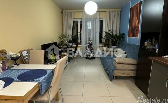 Продажа 1-комн квартиры на вторичном рынке улица Оптиков,  д. 51 к1