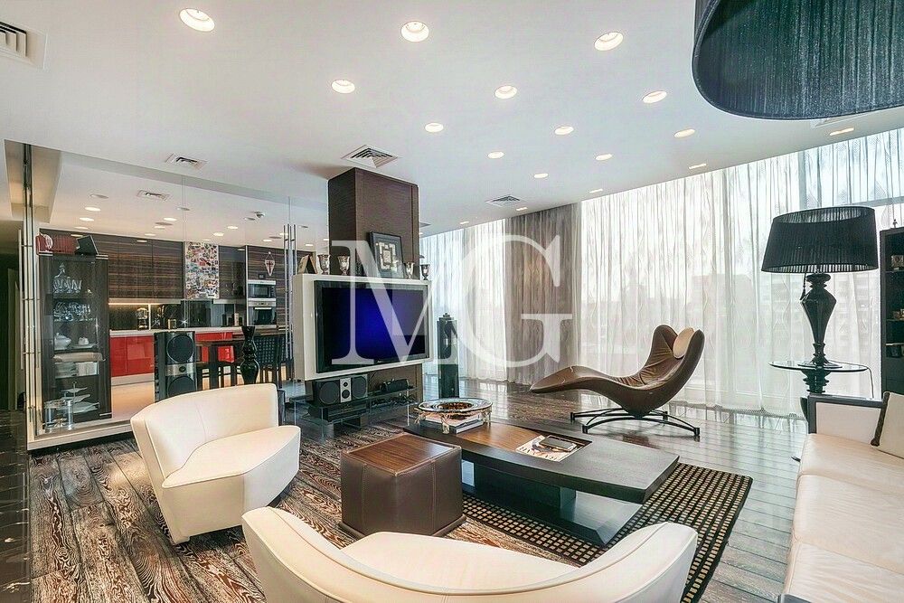 Продажа 3-комн квартиры на вторичном рынке улица Климашкина, 17С2