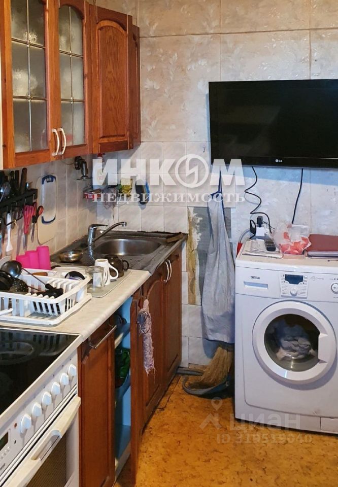 Продажа 1-комн квартиры на вторичном рынке улица Черное Озеро, 9