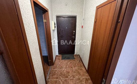 Продажа 1-комн квартиры на вторичном рынке Зенино, Вертолётная улица,  д. 24