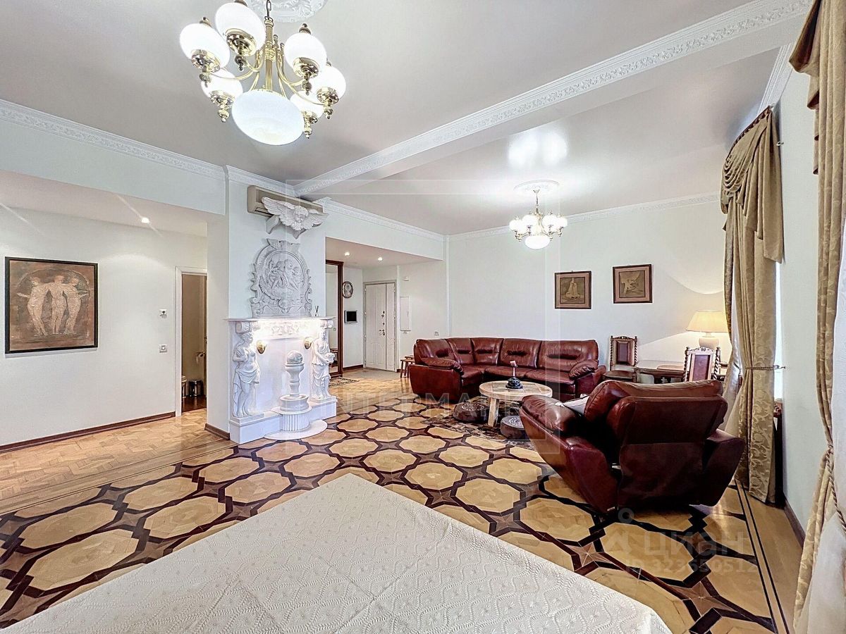 Аренда 1-комн квартиры на вторичном рынке Котельническая набережная, 1/15кА