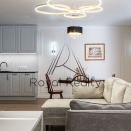 Аренда 4-комн квартиры на вторичном рынке Итальянская улица,  д. 11