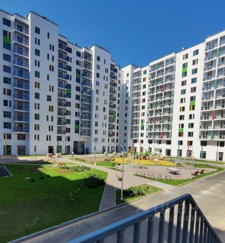 Продажа 1-комн квартиры на вторичном рынке пос. Шушары, улица Чудовская, 14к1
