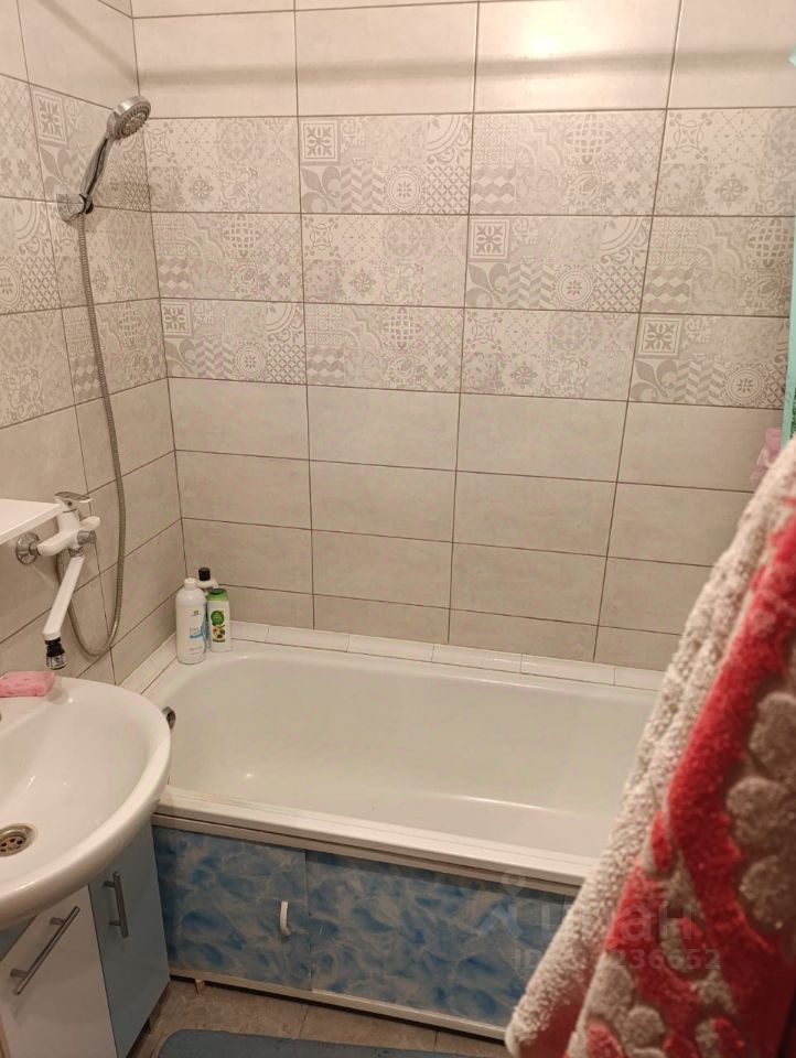 Продажа 3-комн квартиры на вторичном рынке Наро-Фоминск, улица Маршала Г.К. Жукова, 24