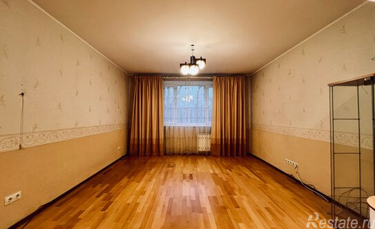 Продажа 3-комн квартиры на вторичном рынке Парковая 10-я ул,  д. 17