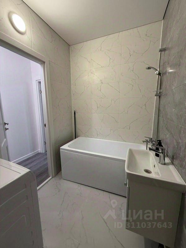 Аренда 2-комн квартиры на вторичном рынке Дальневосточный проспект, 19к1