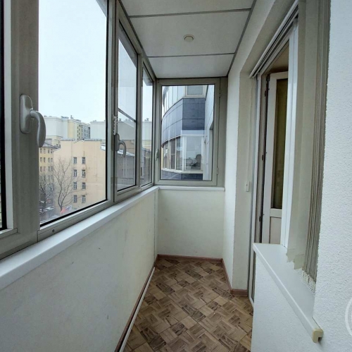 1-комн квартира Смоленская ул. ,  д. 18