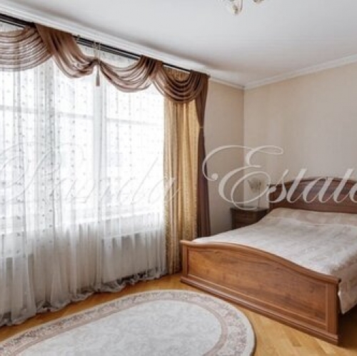 4-комн квартира Головин Б. пер,  д. 2