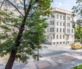 Продать Квартиры вторичка ул Спиридоновка  19 