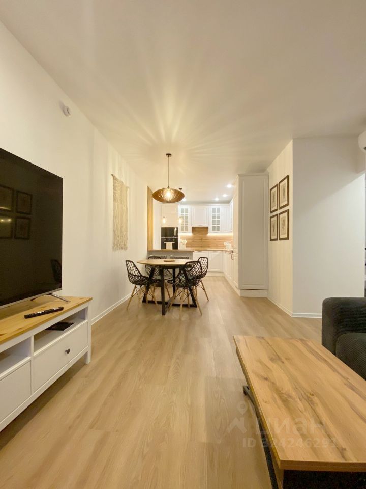 Аренда 3-комн квартиры на вторичном рынке улица Малая Очаковская, 4Ак2