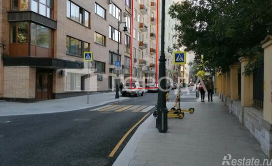 Продажа 3-комн квартиры на вторичном рынке переулок Сивцев Вражек,  д. 33