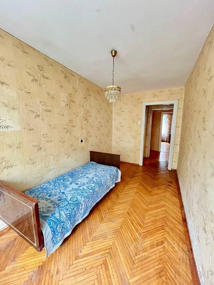 Продажа 3-комн квартиры на вторичном рынке Красное Село, Гвардейская улица, 6к2