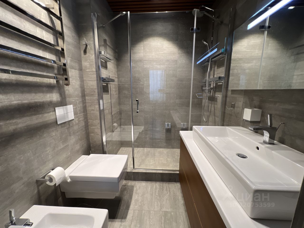 Аренда 2-комн квартиры на вторичном рынке Карамышевская набережная, 34