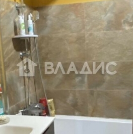 Продажа 3-комн квартиры на вторичном рынке Одинцовский городской округ, Лазурная улица,  д. 15