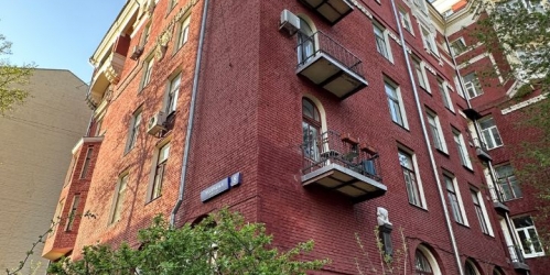 Помещение свободного назначения Трёхпрудный переулок,  д. 8