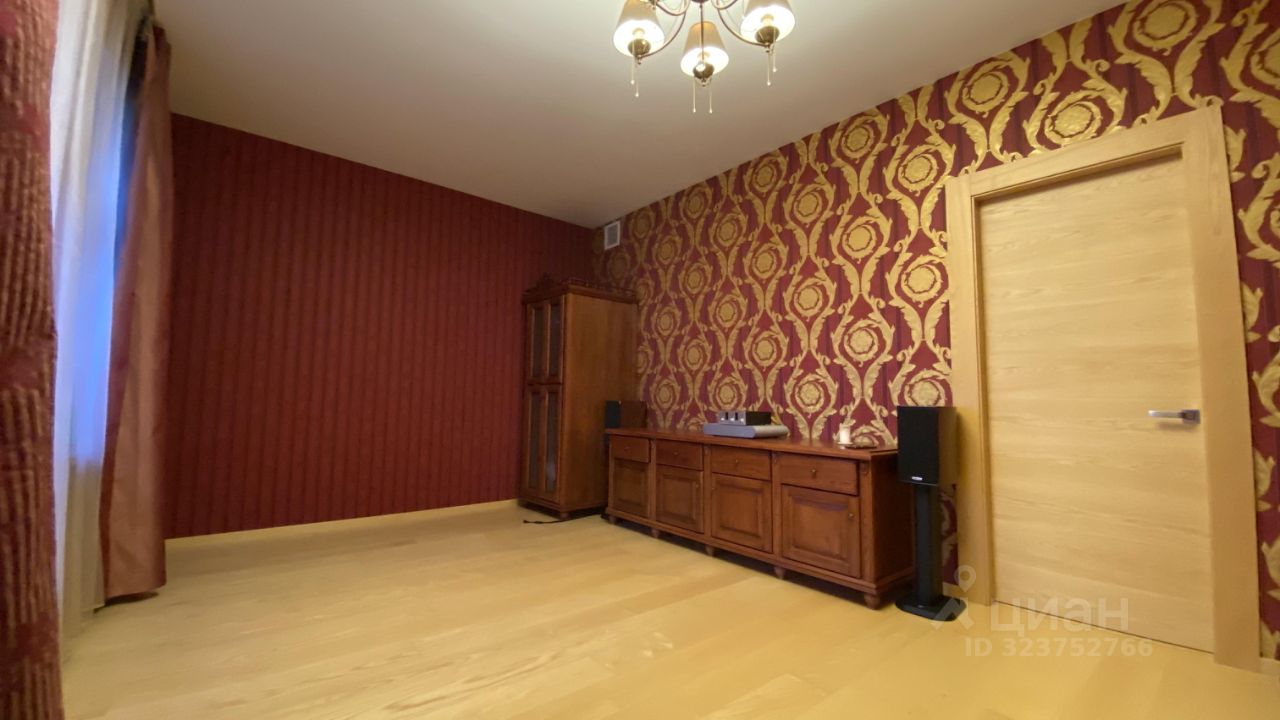 Продажа 4-комн квартиры на вторичном рынке Наличная улица, 28/16Б