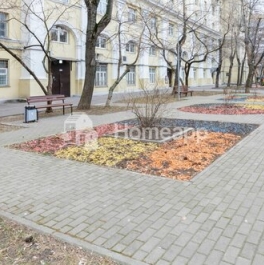 Продажа 4-комн квартиры на вторичном рынке улица Плющиха,  д. 13