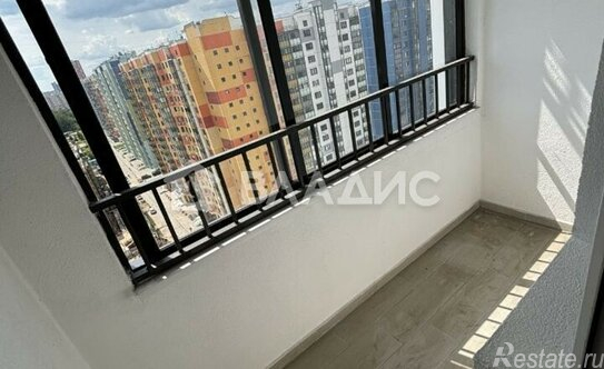 Продажа 1-комн квартиры на вторичном рынке Базовская улица,  д. 17