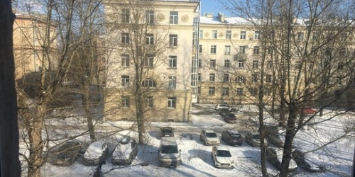 4-комн квартира улица Полярников,  д. 15