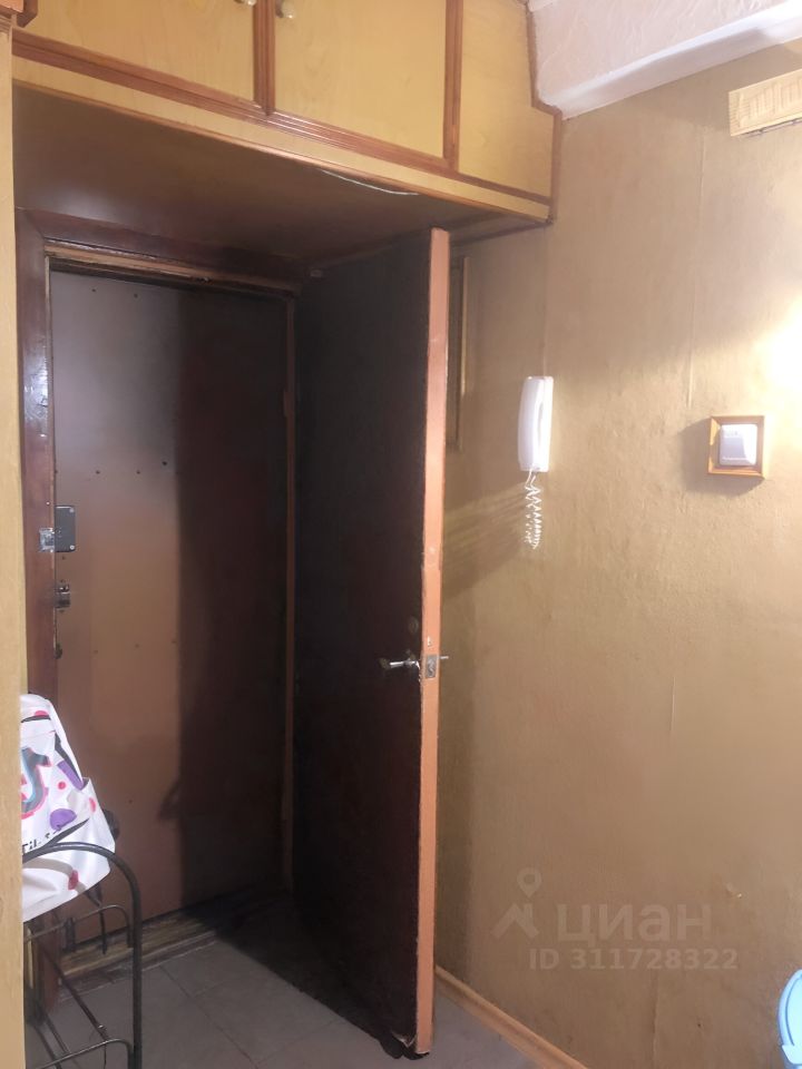 Продажа 3-комн квартиры на вторичном рынке проспект Ветеранов, 84