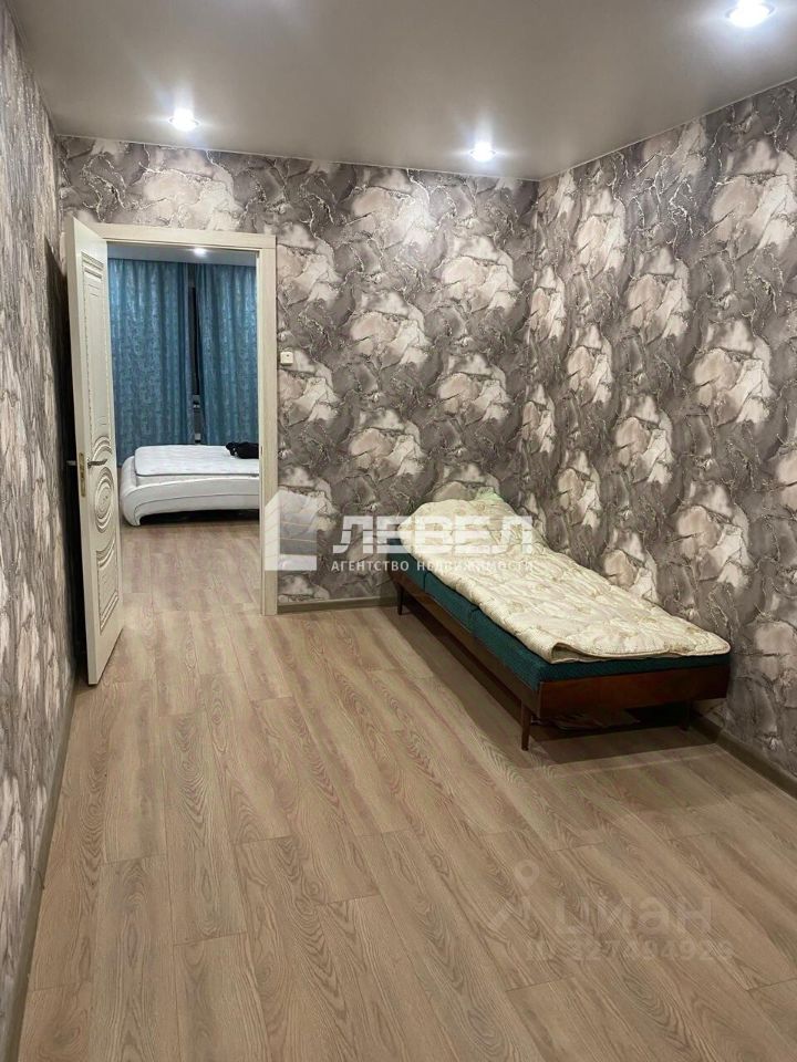 Продажа 3-комн квартиры на вторичном рынке Туристская улица, 10