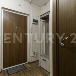 Продажа 2-комн квартиры на вторичном рынке улица Корнея Чуковского,  д. 3 к4