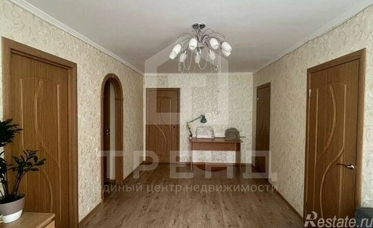 Продажа 4-комн квартиры на вторичном рынке Ветеранов пр-кт,  д. 107