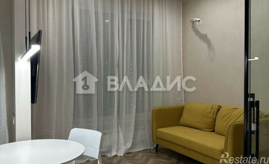 Продажа 1-комн квартиры на вторичном рынке Небесный бульвар