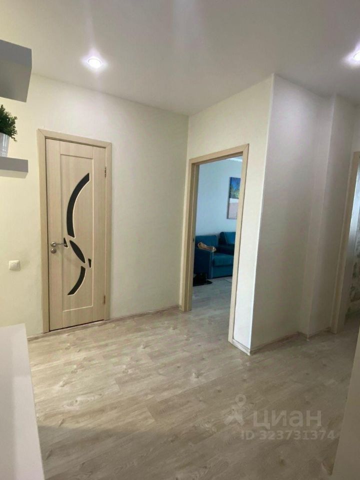Продажа 2-комн квартиры на вторичном рынке Сходня мкр, улица Мичурина, 15