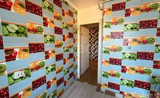 Продажа 1-комн квартиры на вторичном рынке Кириши, ул Нефтехимиков,  д. 6