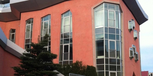 3-комн квартира Парголовский пер ,  д. 8