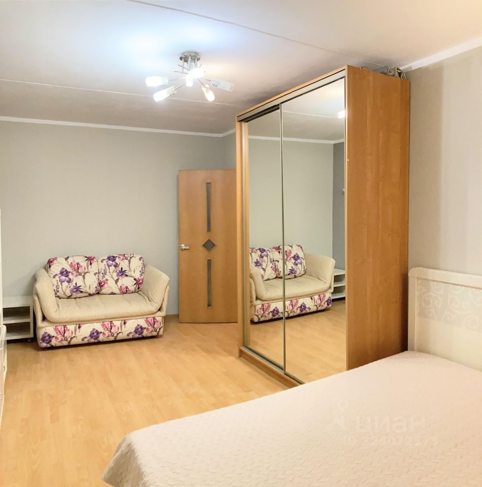 Аренда 1-комн квартиры на вторичном рынке улица Зины Портновой, 17К3