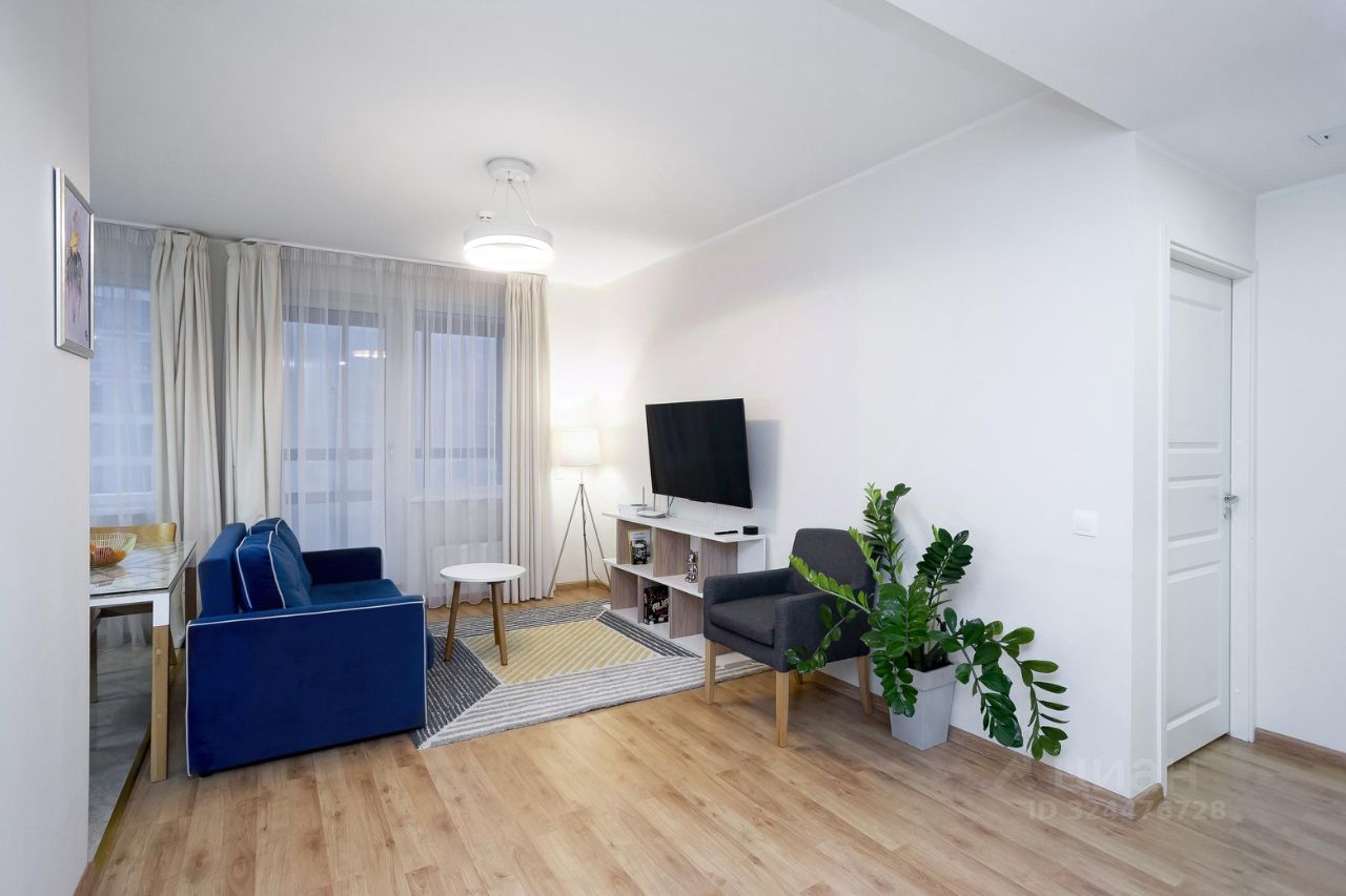 Продажа 2-комн квартиры на вторичном рынке Аптекарский проспект, 18